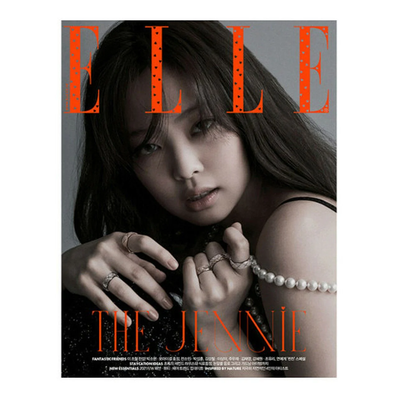ELLE - August 2021 Jennie Cover - Image 2