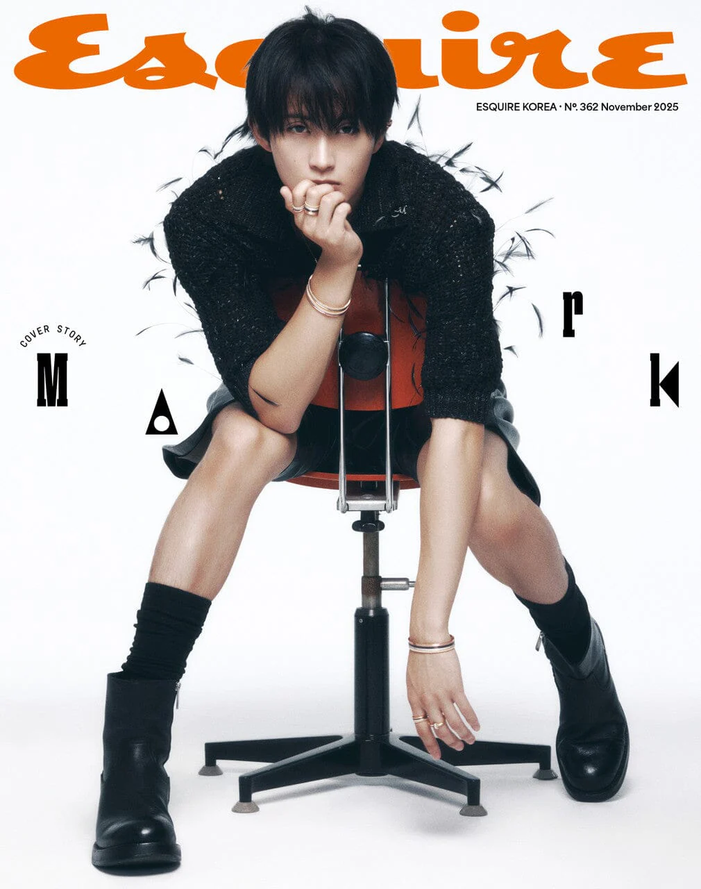 MARK (NCT) - ESQUIRE (NOVEMBER 2025) - Image 3