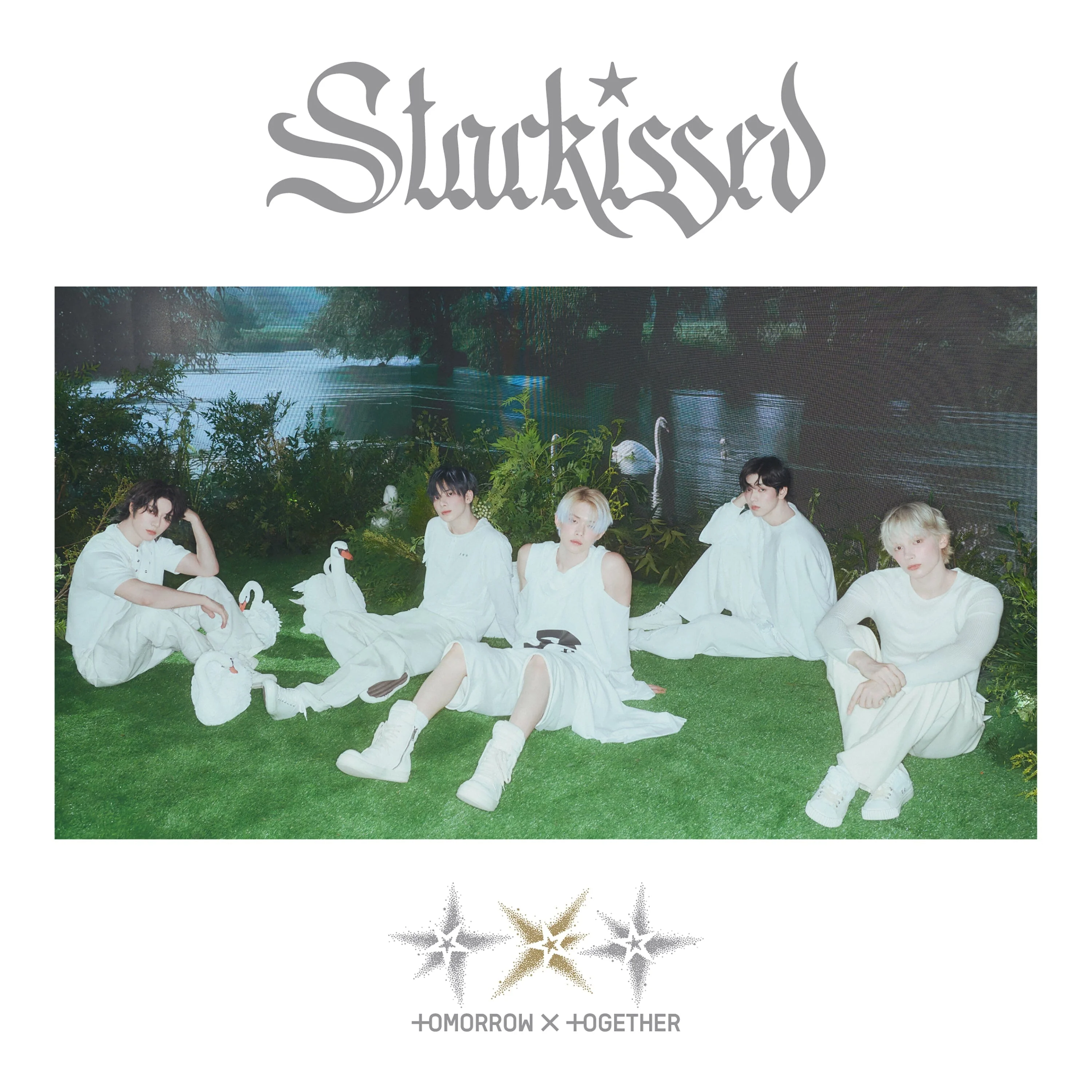 TXT - STARKISSED + WEVERSE GIFT